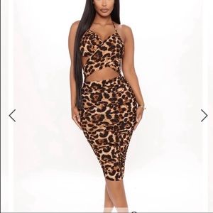 NWOT Fashion Nova ruched dress